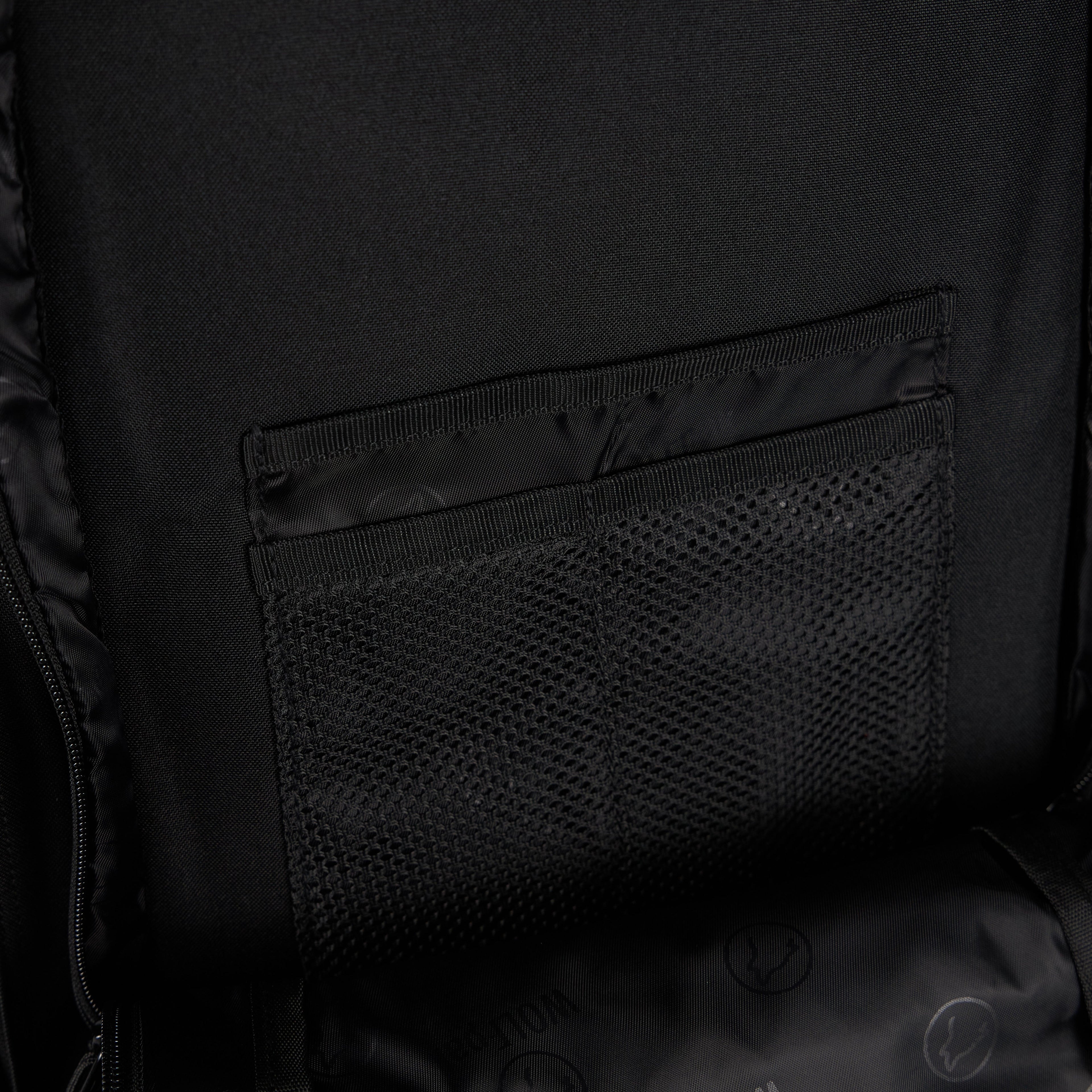 25L Backpack Alpha Black